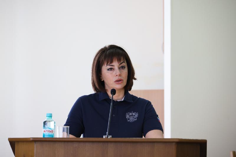 Депутатский корпус обсудил с омбудсменом республики Анной Сорокой социально-правовую защиту населения