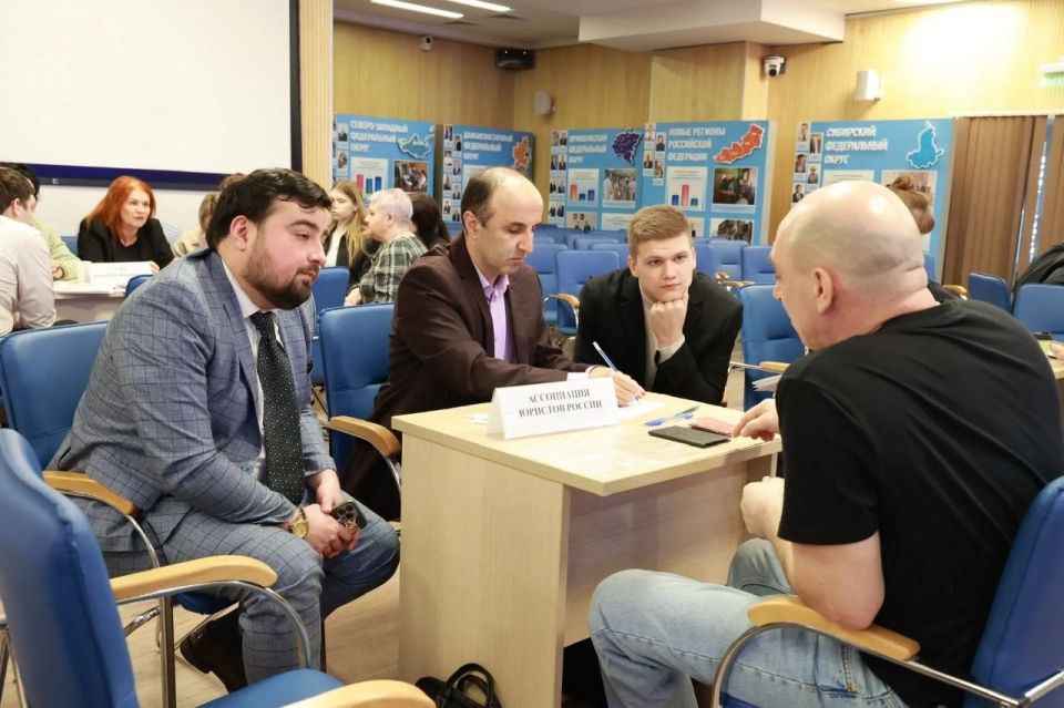 ���� ���������: ������� ����� 3000 ������� � �������� ����������� �������� � ������� ������� ������