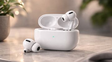 Свободные уши. Врач рассказал, чем могут быть опасны наушники