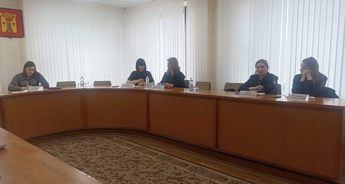 ЗАСЕДАНИЕ РАБОЧЕЙ ГРУППЫ ПО ПРОТИВОДЕЙСТВИЮ НЕЛЕГАЛЬНОЙ ЗАНЯТОСТИ НА ТЕРРИТОРИИ МУНИЦИПАЛЬНОГО ОБРАЗОВАНИЯ ГОРОДСКОЙ ОКРУГ ГОРОД ЛУГАНСК