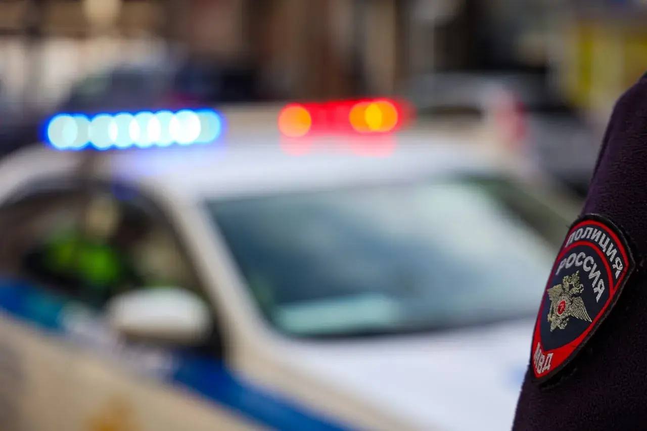 Получить разрешение на выдачу автомобиля можно по адресу: г. Луганск, ул. Линёва, 150, предоставив: