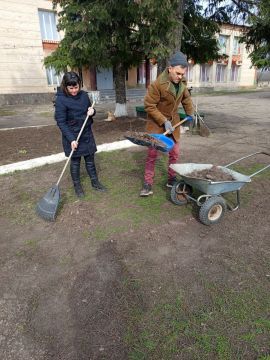 Филиал "Донцовский СДК" с радостью поддержал всеобщий субботник