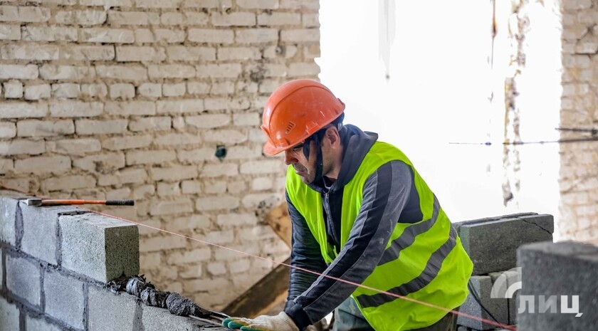 «Единый заказчик» восстановит в 2026 году шесть объектов среднего образования в ЛНР