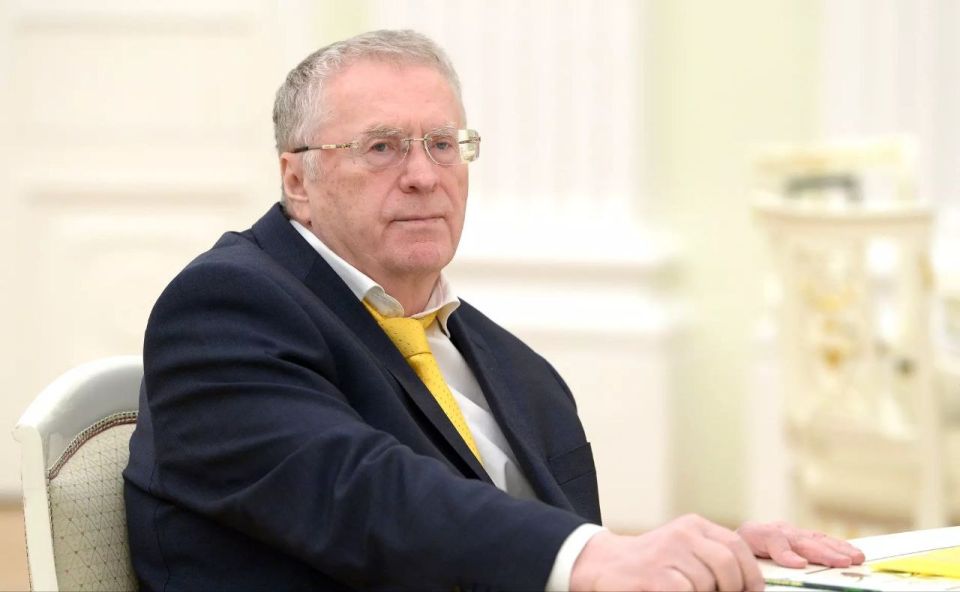 ������ �������: �������, 6 ������, ���� ������ ��������� ���������� ������������