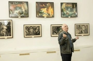 К 65-летию полета Гагарина в Луганском художественном музее открылась выставка «Вперед к звездам»