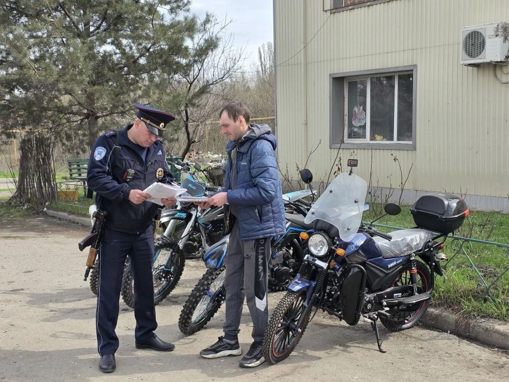 Сотрудники Госавтоинспекции проводят мероприятия, направленные на профилактику аварий с участием мототранспорта