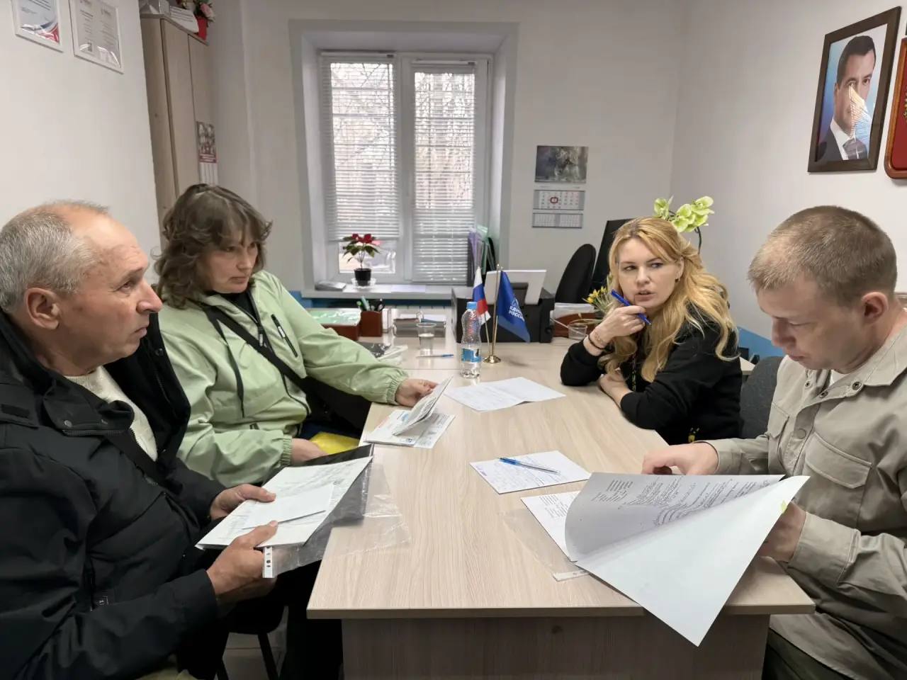 Дарья Лантратова: Красная зона. На въезде — особый пропускной режим, а мобильная связь и интернет пока что отключены