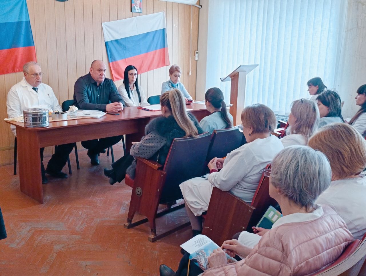 Антитеррористическая защищенность: главный врач провел экстренное совещание с персоналом