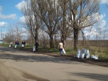 9 апреля в Суходольске прошёл субботник, организованный отделом по жизнеобеспечению города
