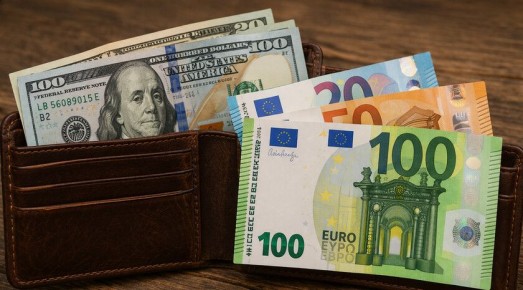 Официальные курсы доллара США и евро к рублю РФ, действующие в России с 11 апреля