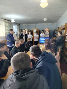 Сегодня в Первомайском колледже состоялась встреча, посвященная будущему образованию студентов