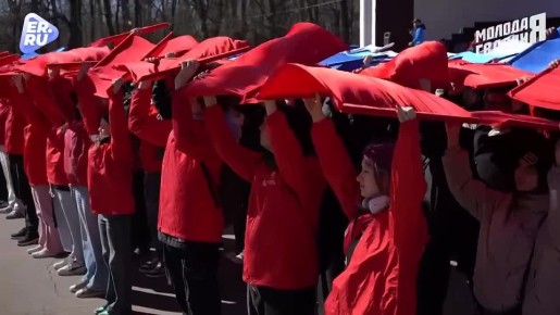 Активисты Молодой Гвардии Единой России провели яркие флешмобы, акции и интеллектуальные битвы в честь Дня космонавтики