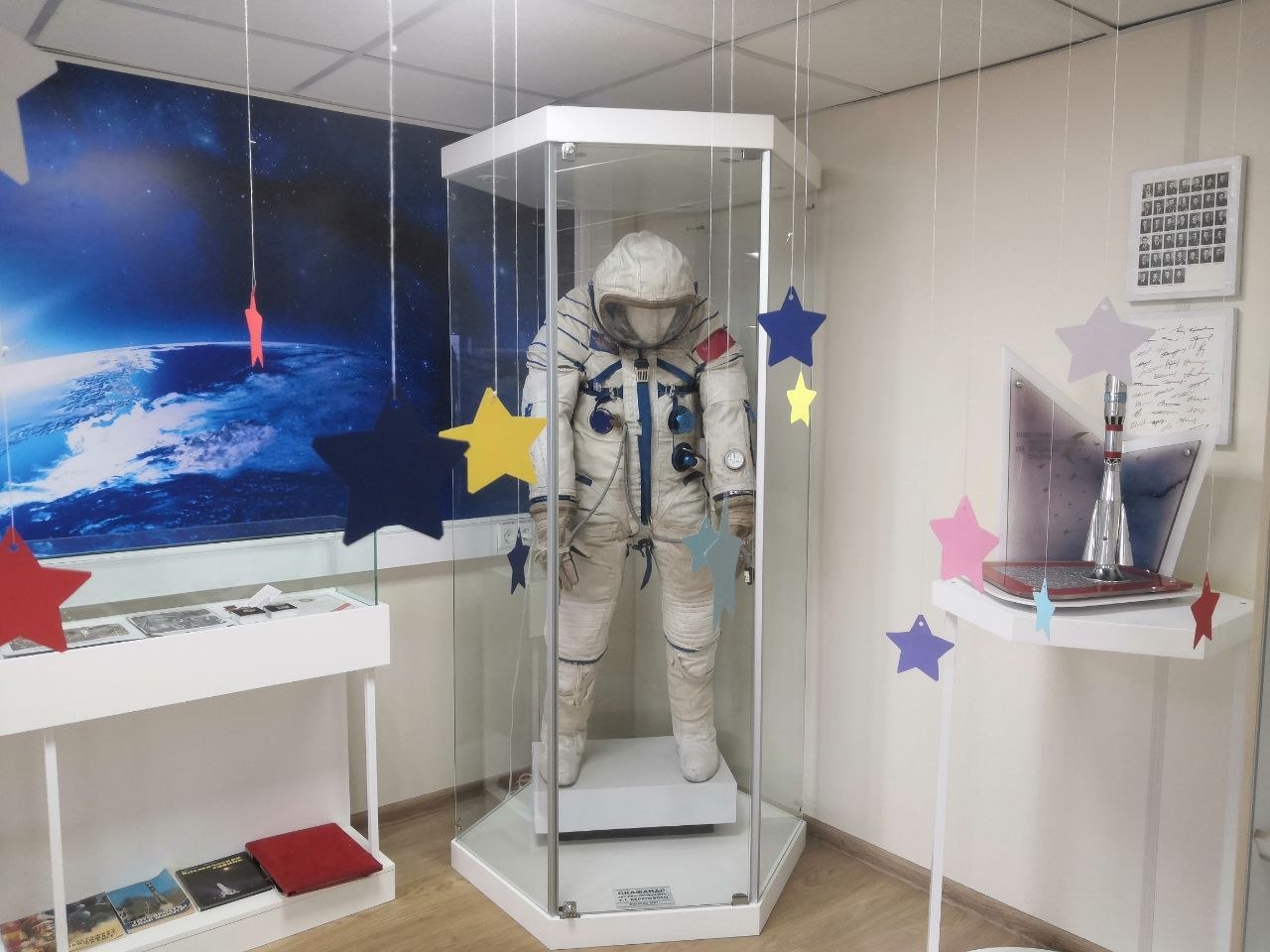 В честь Героя Советского Союза: в Луганске есть школьный музей космонавтики