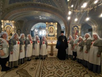 В Великий четверг, 9 апреля, рано утром в храме Архистратига Божия Михаила посёлка Новоайдара состоялось торжественное богослужение, посвящённое воспоминанию Тайной вечери Господа нашего Иисуса Христа с учениками и...