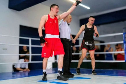 В ЛНР росгвардейцы стали победителями соревнований региональной организации общества «Динамо» по боксу