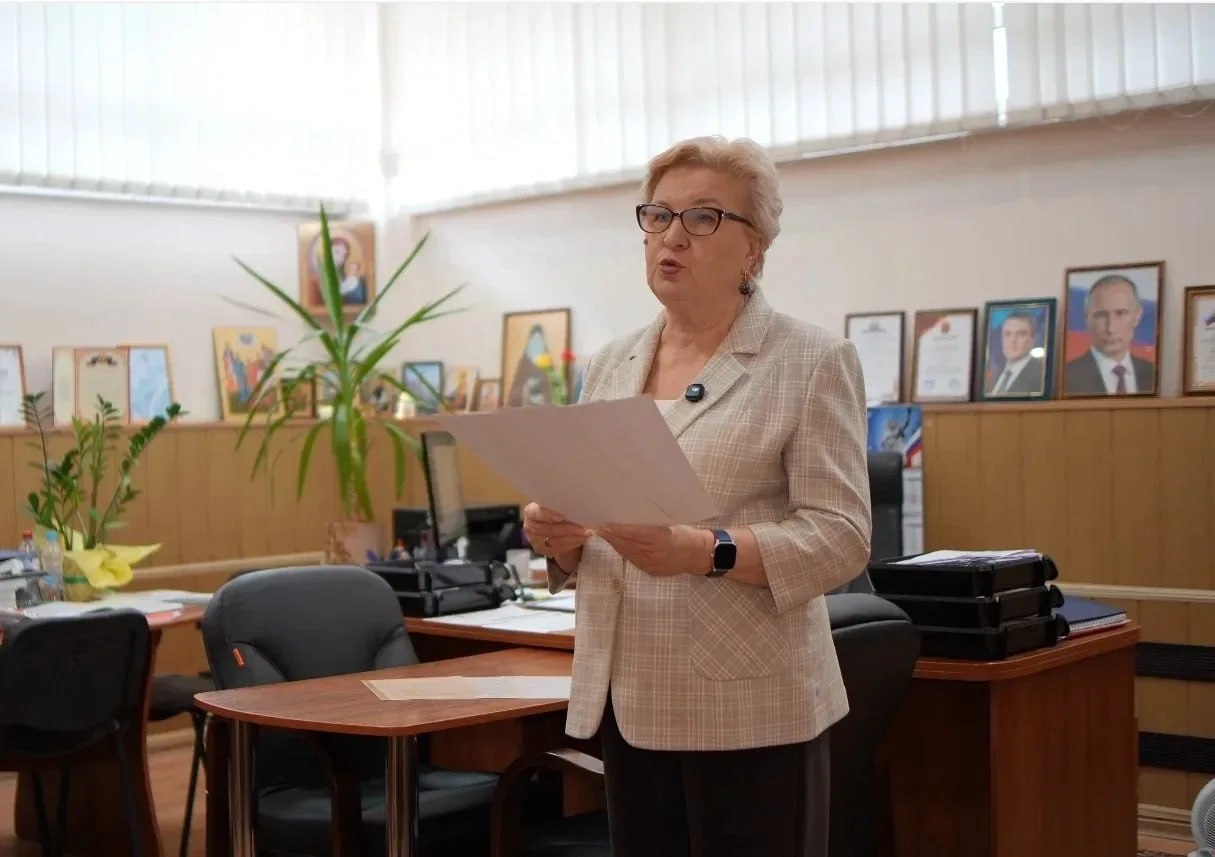 ФСБ передала музею «Молодая гвардия» в Краснодоне рассекреченные архивы о предателях и немецких резидентах