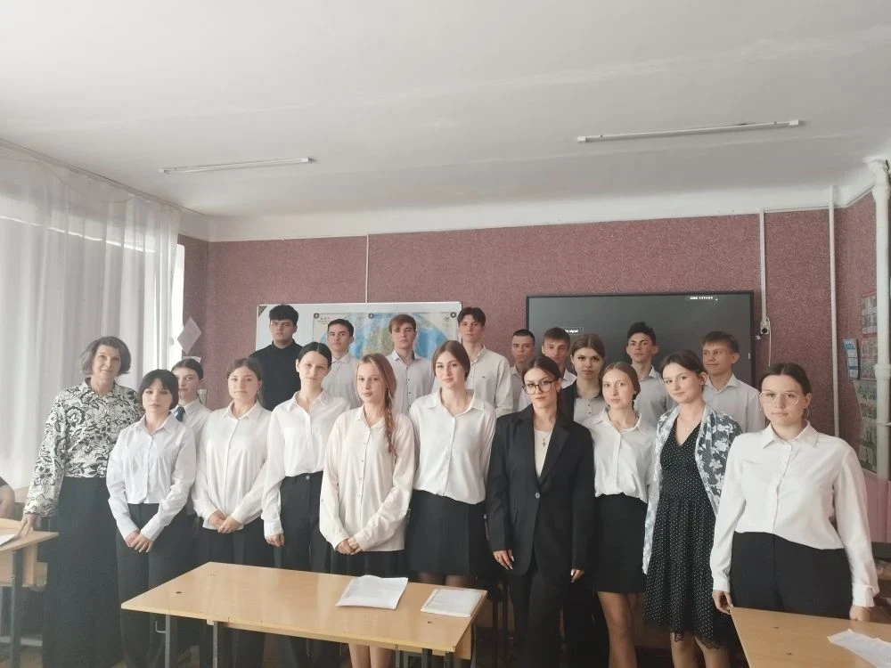 ОТ НОМЕНКЛАТУРЫ — К ПРОСТРАНСТВЕННОМУ МЫШЛЕНИЮ: В ЛУТУГИНО ПРОШЛА ЯРМАРКА МЕТОДИЧЕСКИХ ИДЕЙ ДЛЯ УЧИТЕЛЕЙ ГЕОГРАФИИ