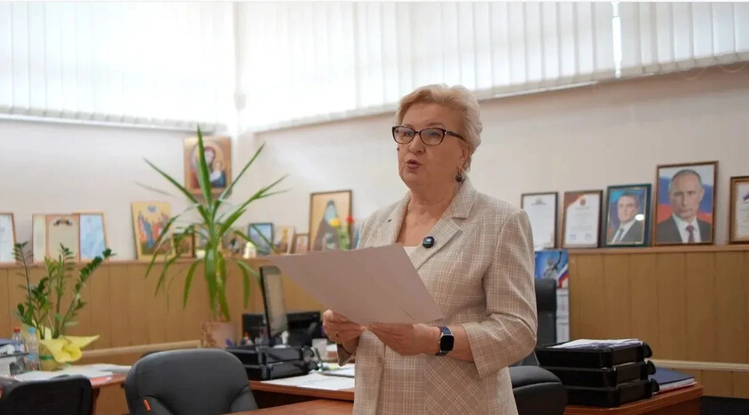 УФСБ передало в краснодонский музей рассекреченные материалы о «Молодой гвардии»