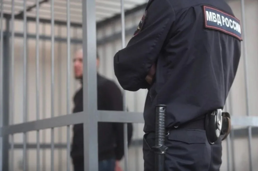 Луганские полицейские раскрыли грабеж на кладбище в Пасху