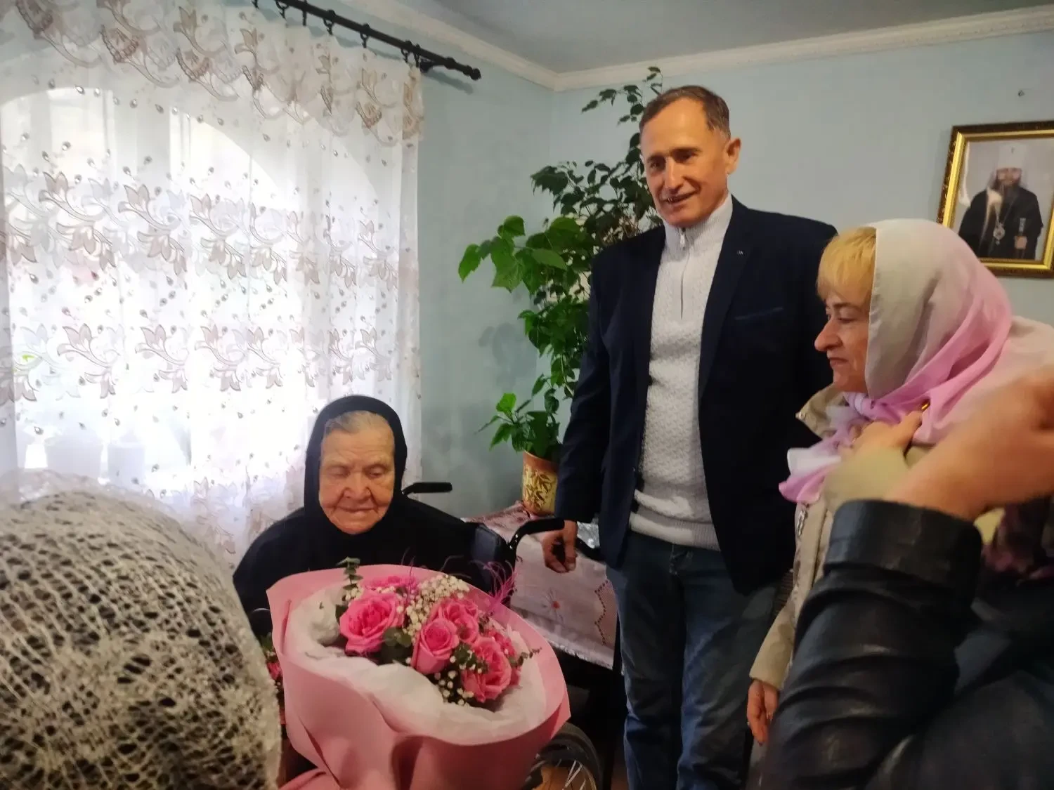 Сегодня 14 апреля 2026 г. председатель Совета Станично- Луганского МО, депутат партии «Единая Россия» Татьяна Пономарева, заместитель Главы Администрации Станично-Луганского МО Анна Кулиш, начальник Красноталовского отдела...