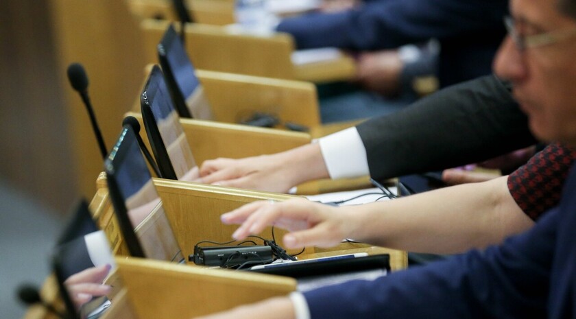 Госдума приняла закон о защите ветеранов СВО от сокращений на работе