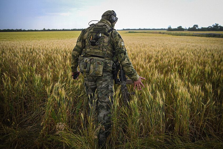 В Госдуме приняли законопроект, который защищает участников СВО от сокращений на работе