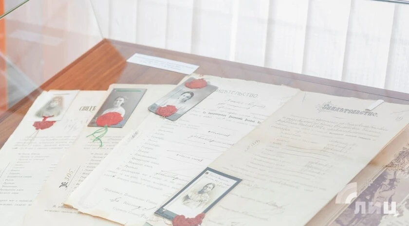 Жители ЛНР могут провести генеалогическое исследование на базе Госархива