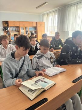 Дорогами толерантности: урок памяти в Центральной районной библиотеке поселка Новосветловка