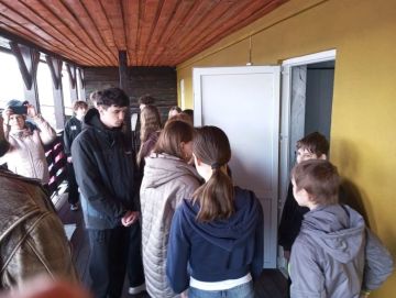 В рамках плана профориентации ГБОУ ЛНР "Беловодский лицей "Лидер " и совместно с ТО ГКУ " РЦЗН ЛНР" в Беловодском районе обучающиеся 8-б класса посетили заведение общественного питания поселка и познакомились с профессиями:...