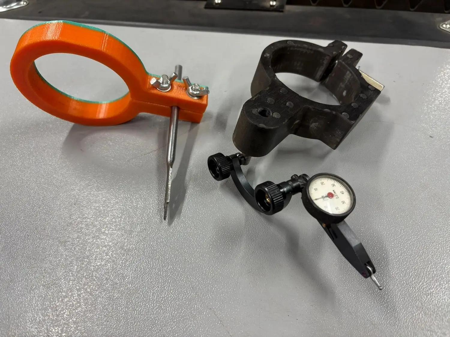 Как прицелить лазер на деталь с точностью до 0,1 мм? Студенты ДонГТУ нашли простой способ