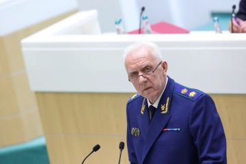 Дарья Лантратова: В Совете Федерации сегодня выступает с докладом Генеральный прокурор РФ Александр Гуцан