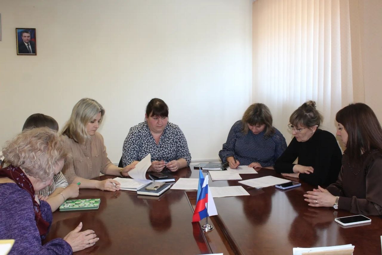 Сегодня, 16 апреля 2026 года, состоялось заседание комиссии по обеспечению населения муниципального образования безвозмездной натуральной помощью