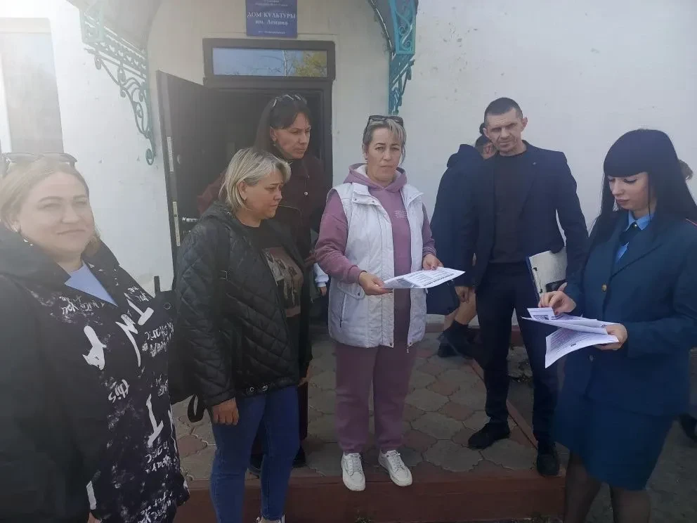 По поручению Главы Администрации городского округа город Ровеньки Андрея Рубанцова, на территории муниципального образования регулярно проводятся диалоги с населением по вопросам противопожарной, антитеррористической и...