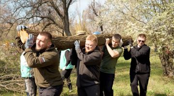 ����� 300 ���������� ���� ����� ������������� ������ ����������� ��� �� ������� � ���