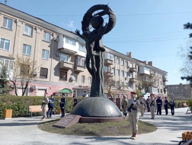 � ����������� ������ � ��������� "������-������������ ������ �� ����" ��������� ������-�������, ������������ 40-� ��������� ������������� ����������