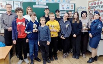 ����� ������ �������� ��������ɻ: ���� � ������� - � ����������, � ������������