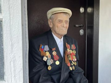 Сотрудники органов внутренних дел региона навестили ветеранов и поздравили с Днём Победы