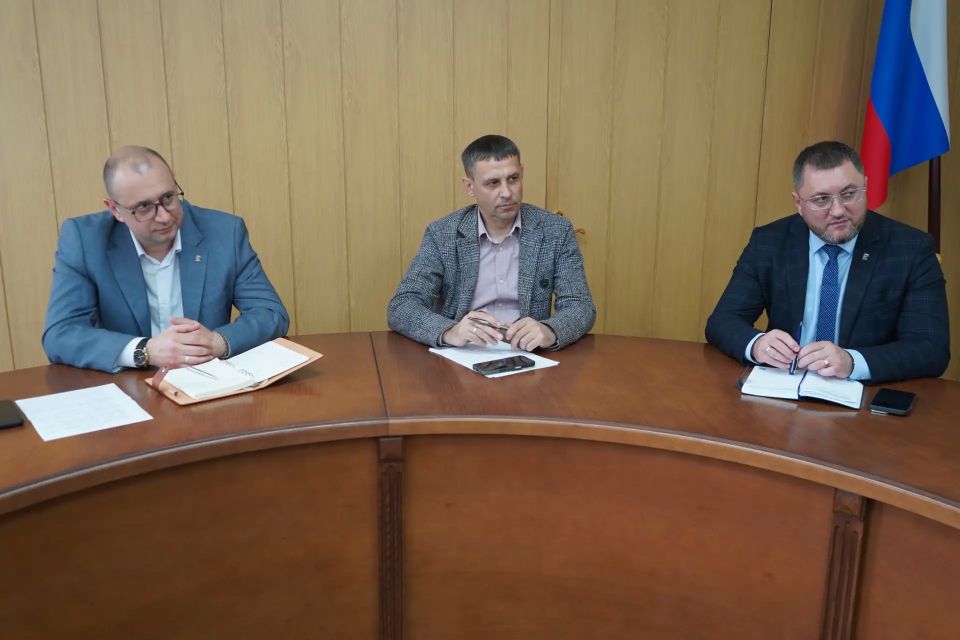 На расширенном аппаратном совещании рассмотрели ключевые вопросы: