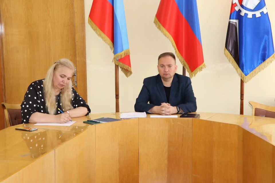 Заседание административной комиссии в Стаханове: итоги борьбы с нарушениями благоустройства