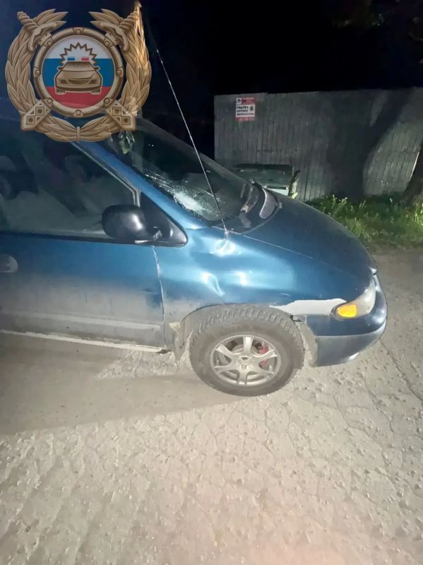 В Луганске водитель Chrysler не пропустил 11-летнего мальчика на электросамокате — ребенок в больнице