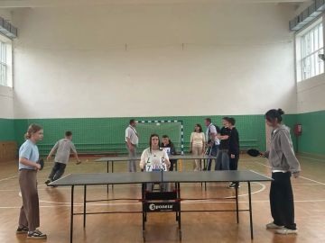 В зале Лутугинской спортивной школы прошло физкультурное мероприятие по настольному теннису