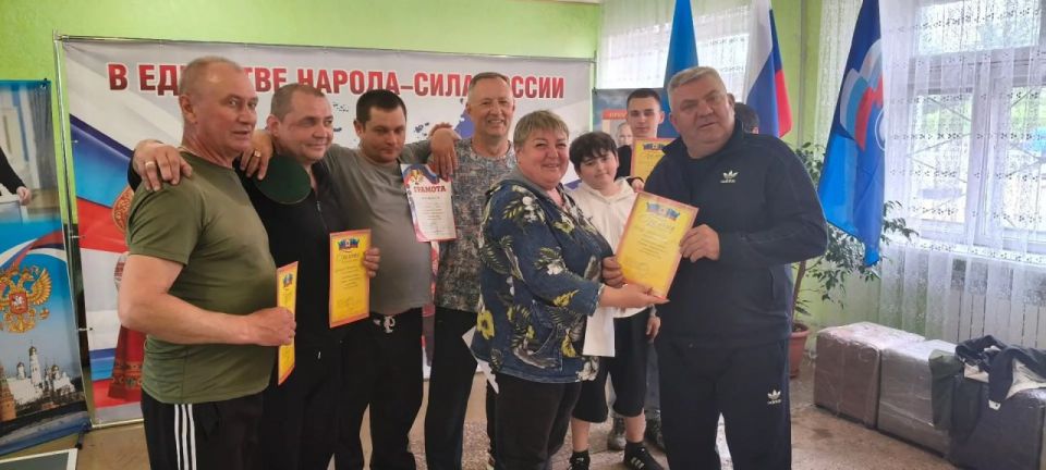 В Доме культуры им. Ленина пгт Новодарьевка прошли два важных мероприятия, направленных на укрепление здоровья, патриотизма и поддержки участников СВО и их семьи