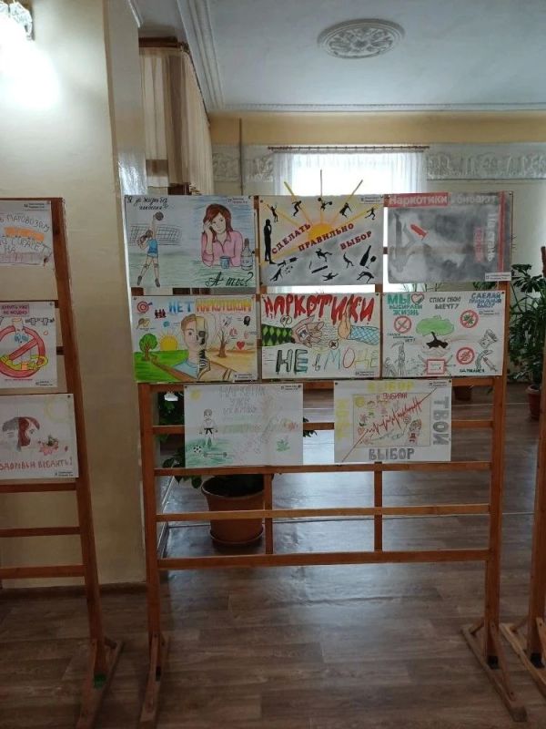 Приглашаем на выставку плакатов «Мы за здоровый образ жизни»!