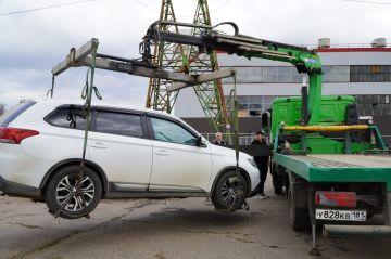 Более 200 автомобилей поступили на штрафстоянку в Луганске с конца мая