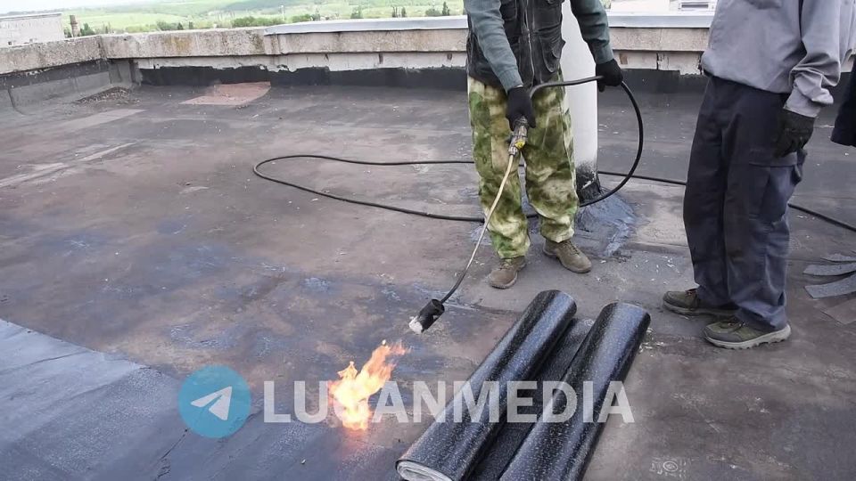 В Первомайске осуществляется текущий ремонт кровли по заявке жильцов многоквартирного дома