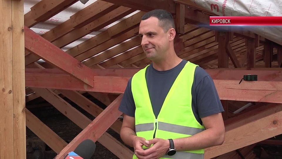 ВПЕРВЫЕ С МОМЕНТА ПОСТРОЙКИ: КАПРЕМОНТ КРОВЕЛЬ В КИРОВСКЕ