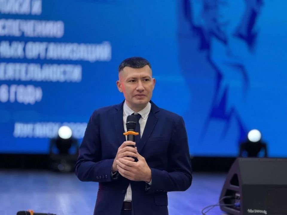Министром образования и науки ЛНР назначен Евгений Мирошниченко