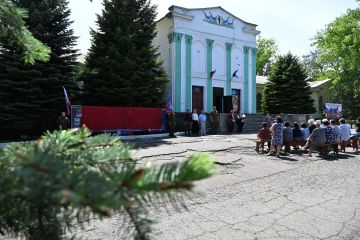 «Память у нас одна на всех»: в Анненке открыли второй стенд в честь погибших героев СВО