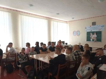 В Новоахтырской школе для подростков прошёл показ документального фильма Андрея Медведева «Предательство»