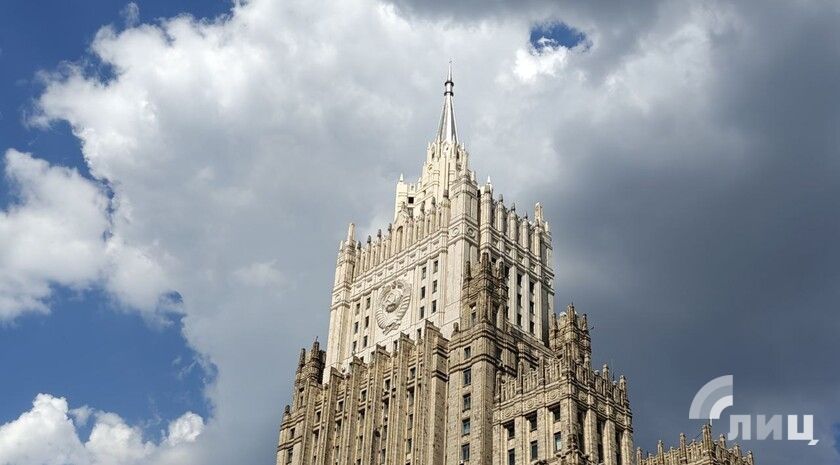 МИД РФ организует для иностранных СМИ посещение места обстрела в Старобельске